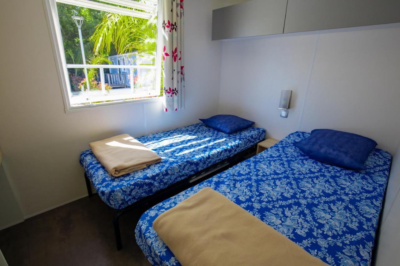 Camping Taxo Les Pins أرجيليه- سور- مير المظهر الخارجي الصورة