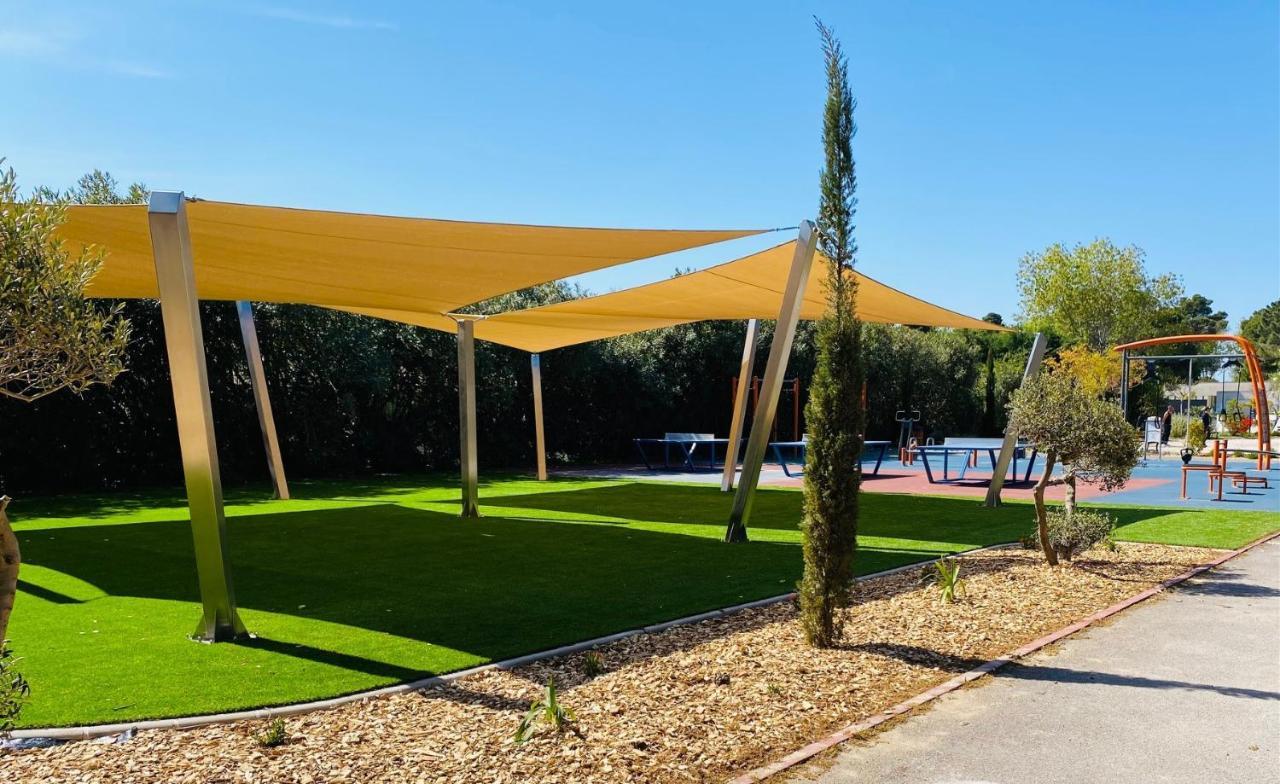 Camping Taxo Les Pins أرجيليه- سور- مير المظهر الخارجي الصورة