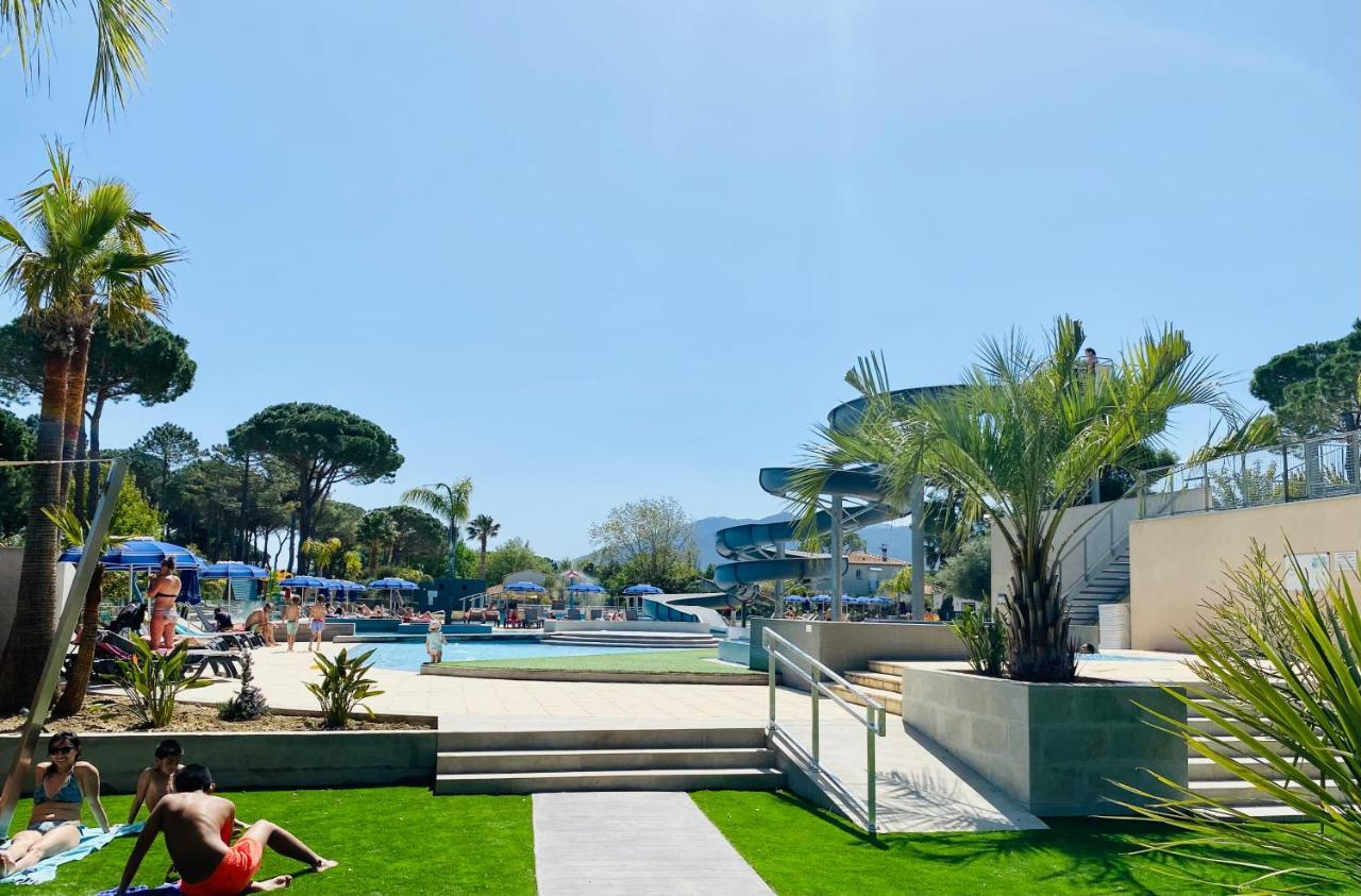 Camping Taxo Les Pins أرجيليه- سور- مير المظهر الخارجي الصورة