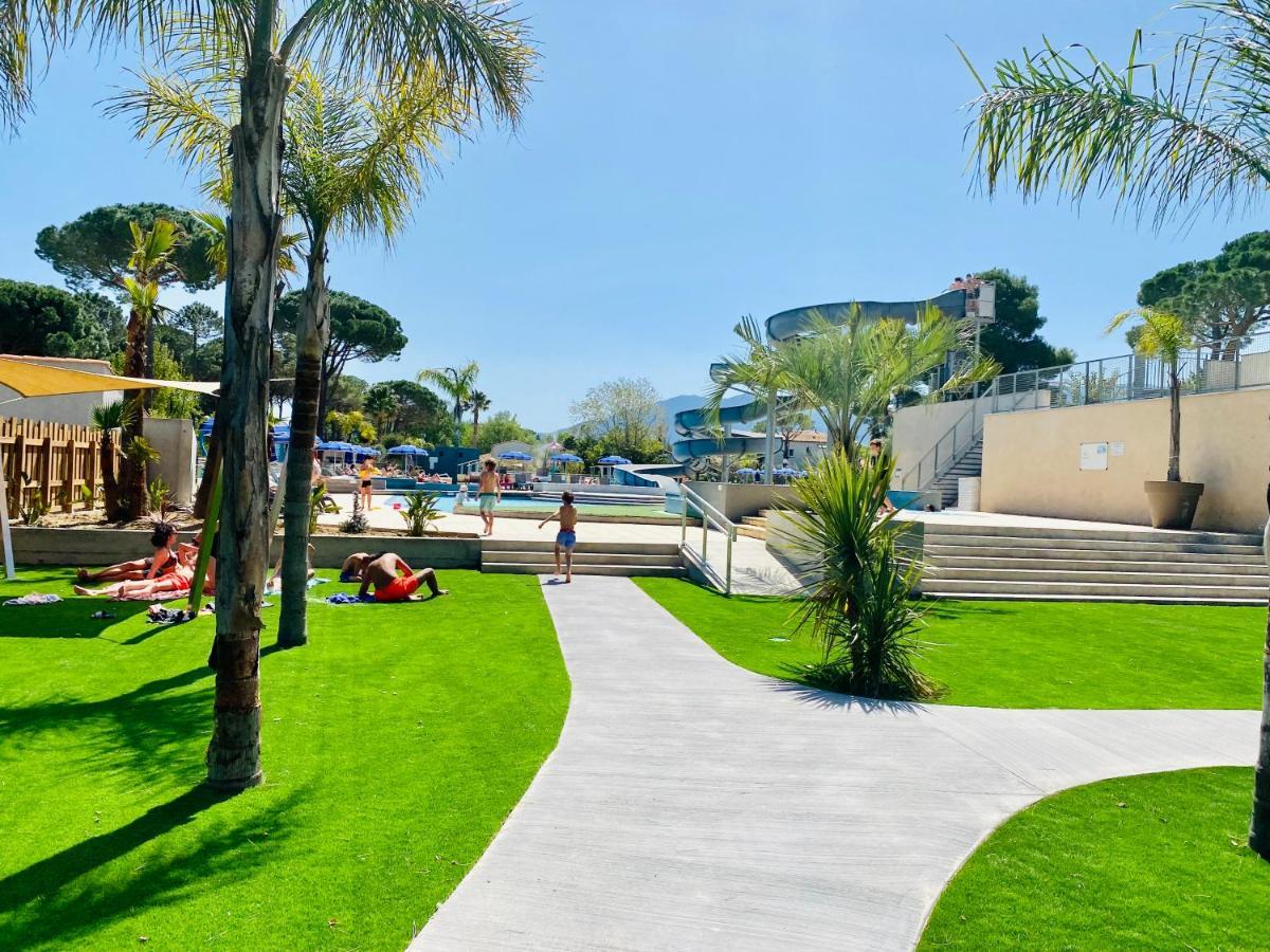 Camping Taxo Les Pins أرجيليه- سور- مير المظهر الخارجي الصورة