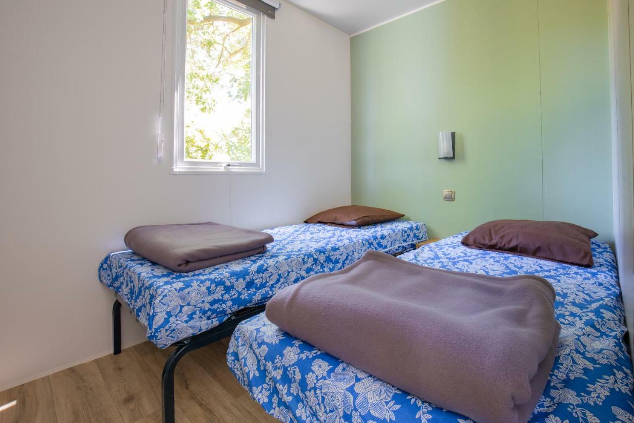 Camping Taxo Les Pins أرجيليه- سور- مير المظهر الخارجي الصورة