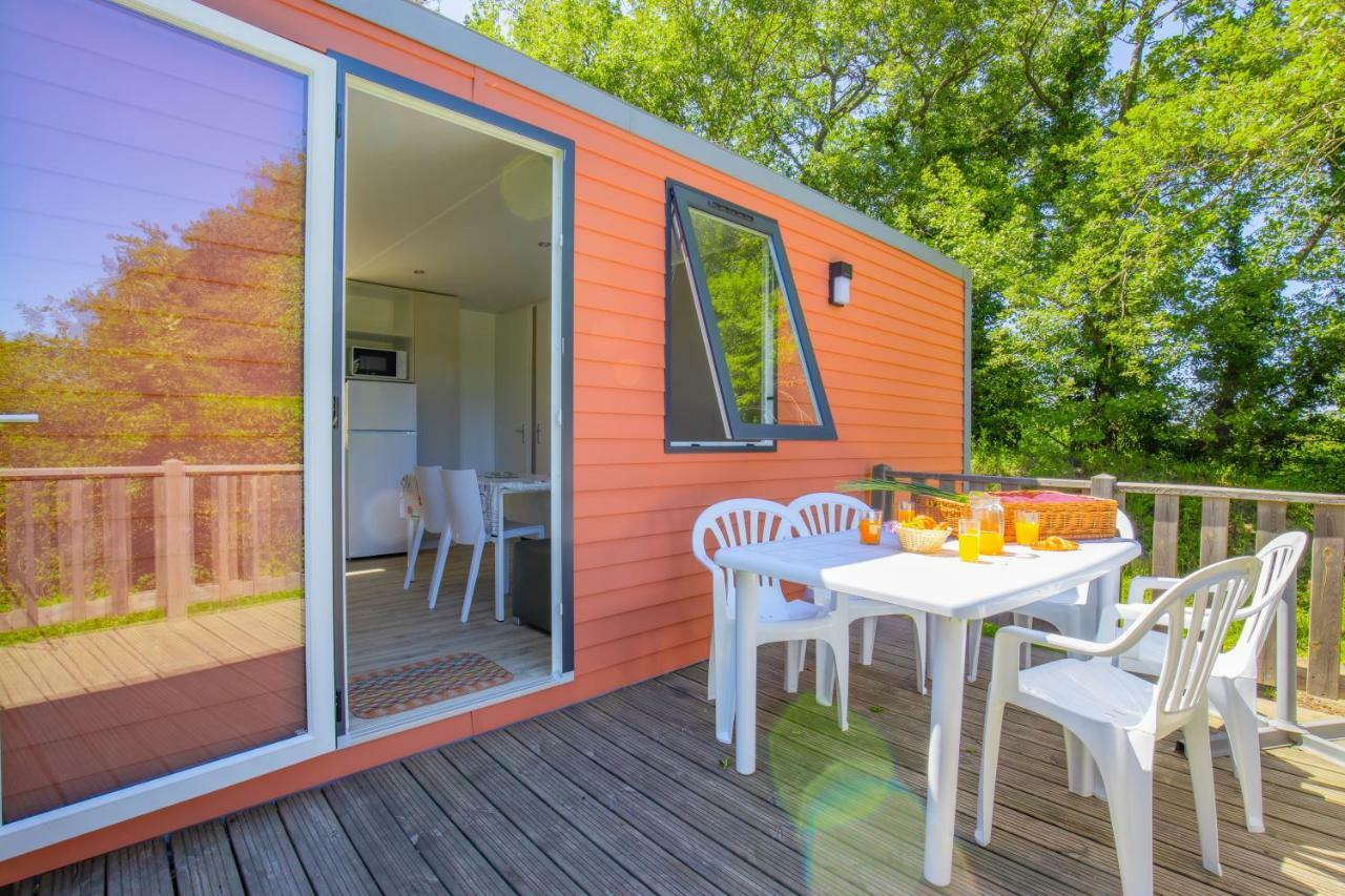 Camping Taxo Les Pins أرجيليه- سور- مير المظهر الخارجي الصورة