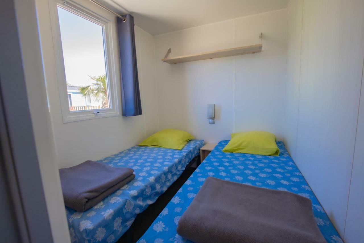 Camping Taxo Les Pins أرجيليه- سور- مير المظهر الخارجي الصورة