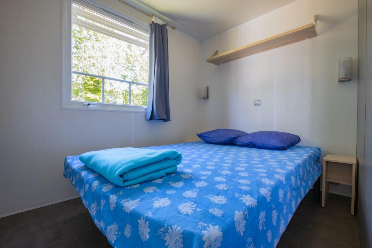 Camping Taxo Les Pins أرجيليه- سور- مير المظهر الخارجي الصورة