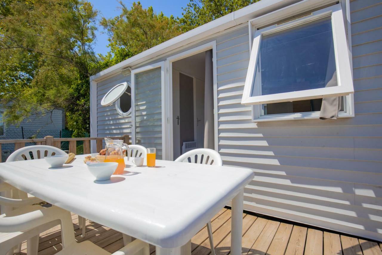 Camping Taxo Les Pins أرجيليه- سور- مير المظهر الخارجي الصورة