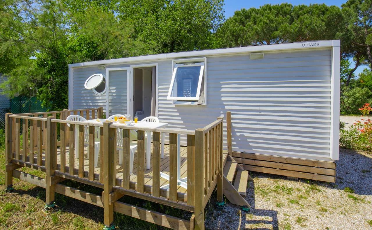 Camping Taxo Les Pins أرجيليه- سور- مير المظهر الخارجي الصورة